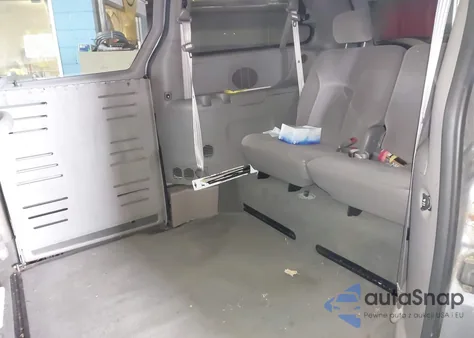 2003 Dodge Grand Caravan Sport z USA, uszkodzony, nr VIN 2D4GP44L83R359471